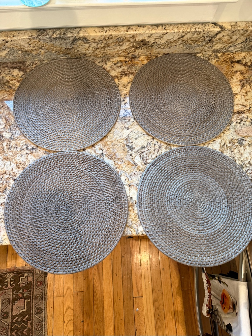 Crate&Barrel Artesia Round Grey Wovenb Rattan Placemat grey set of 4